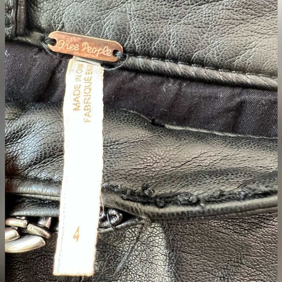 Free people faux leather mini skirt in size 4; Y2K, retro, bohemian - Picture 4 of 9